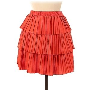 New Zara Casual mini skirt..